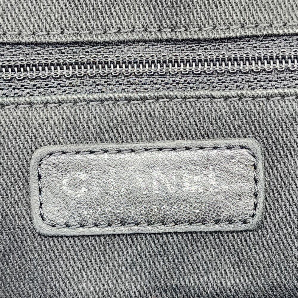 CHANEL Black Quilted Lambskin Shoulder Bag with Chain Strap - Picture 4 of 15